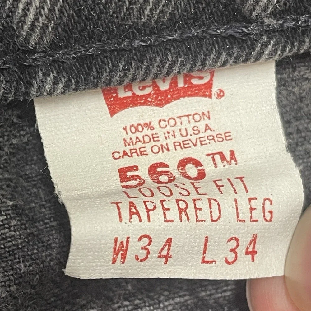 Vintage Levi’s 560-0260 Men’s W34 L34 Black Loose Fit Tapered Jeans USA
